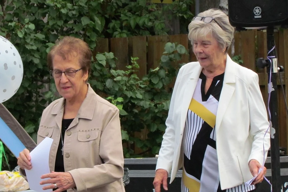 Sœur Noëlla Viau et Constance Carmichael, fondatrices de Carrefour Mousseau
